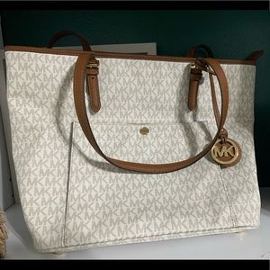 Michael Kors Tote